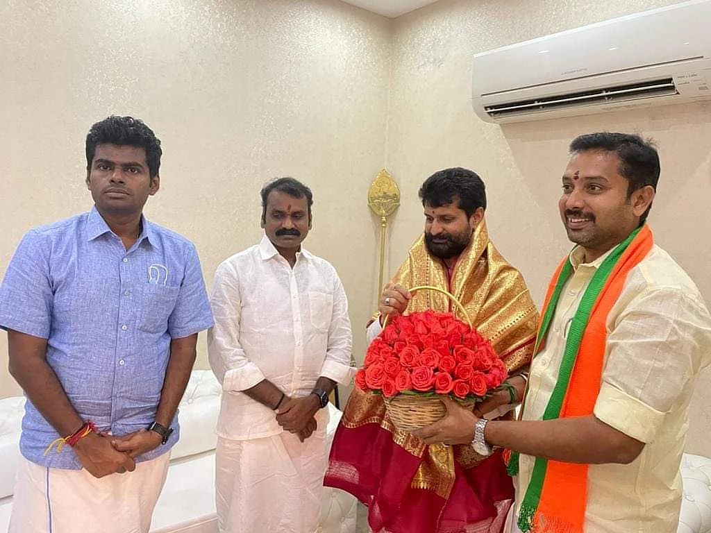 பா.ஜ.க-வில் இணைந்த வி.வி.செந்தில்நாதன்