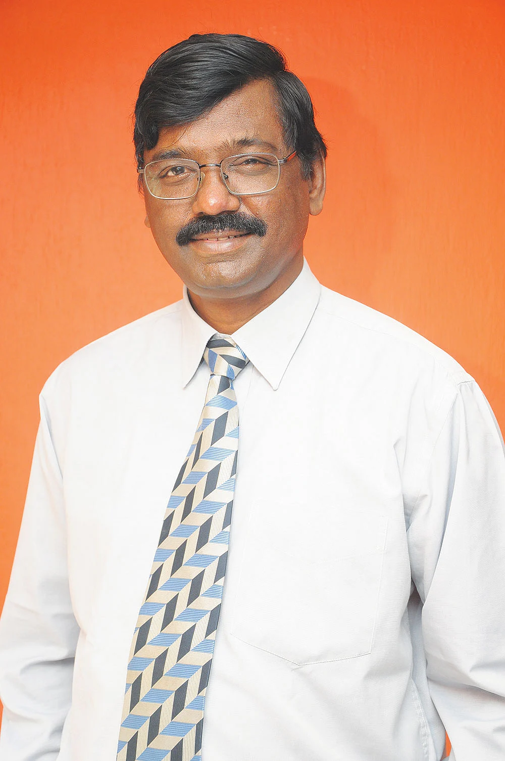 தி.ரா.அருள்ராஜன்
தலைவர்,
எக்ட்ரா
பங்குச் சந்தை
பயிற்சி நிறுவனம்.
www.ectra.in