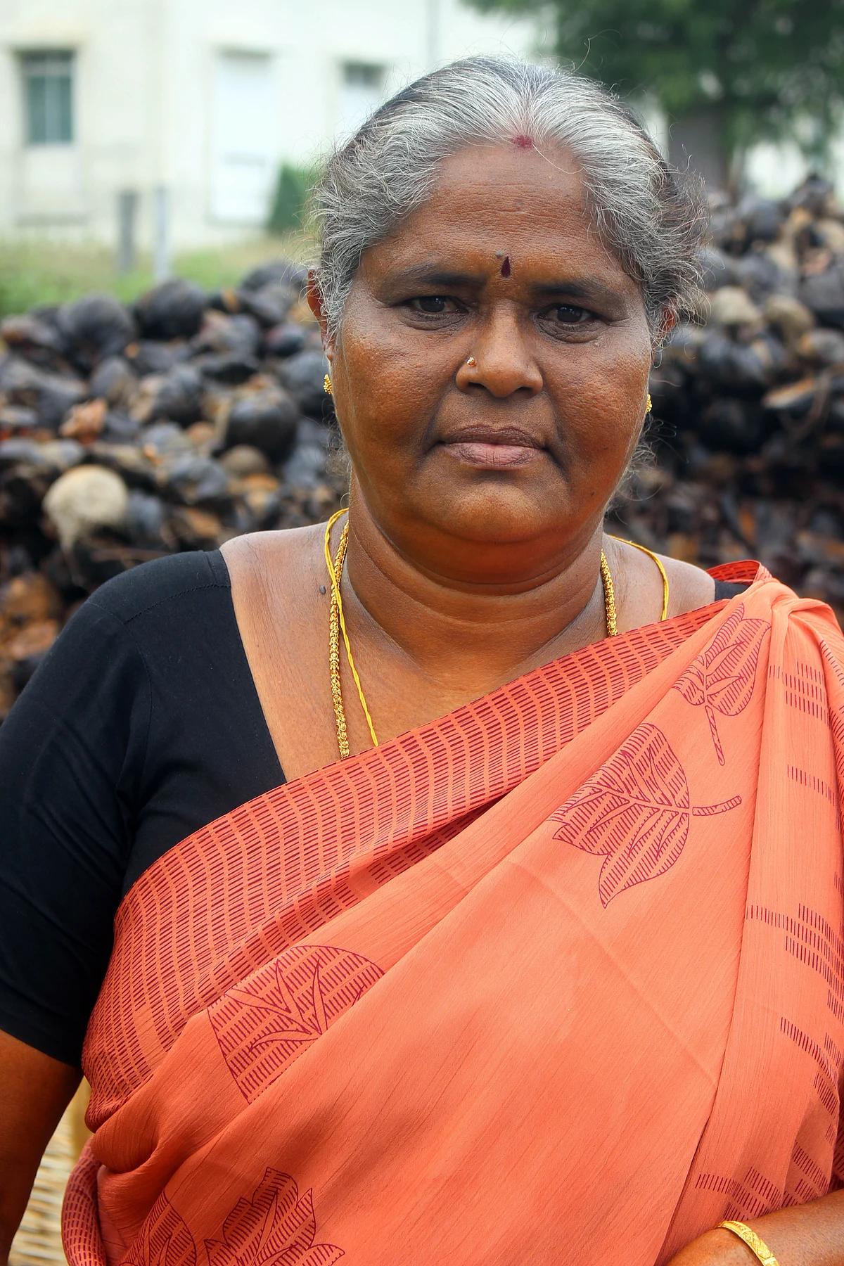 சௌந்தரம்