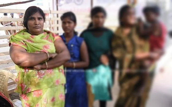 மனு அளிக்க வந்த சுமன் குடும்பத்தினர்