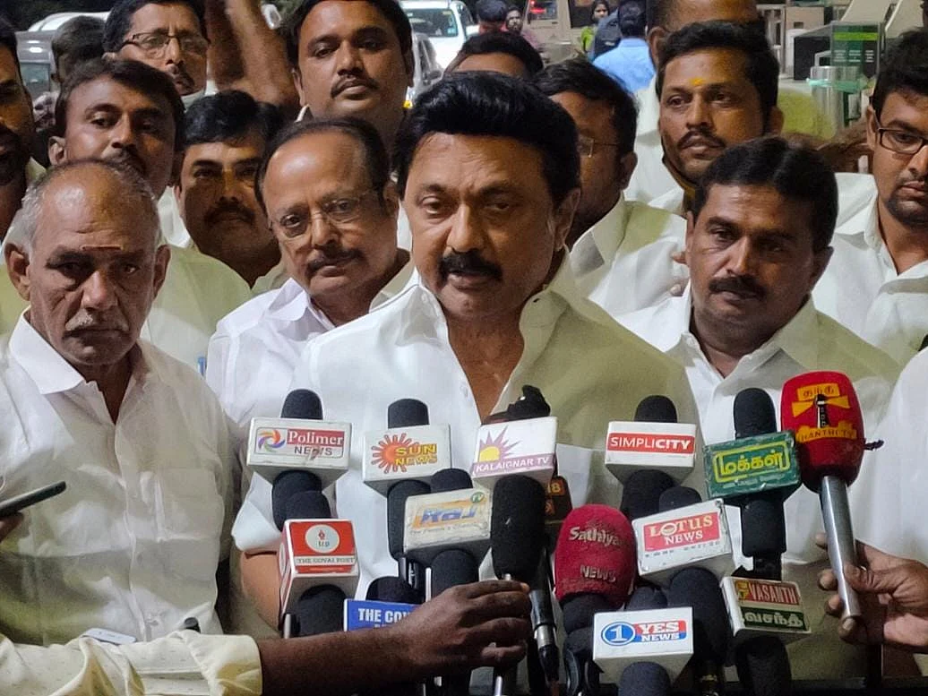 கோவை: `பழனிசாமி பகிரங்க மன்னிப்புக் கேட்க வேண்டும்!' - கொதிக்கும் மு.க.ஸ்டாலின்