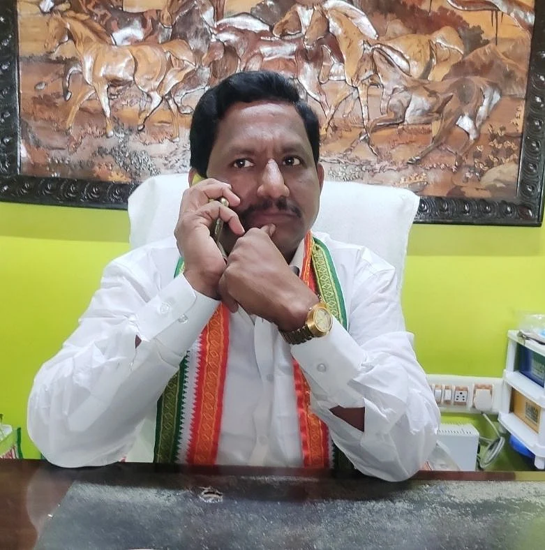 எஸ்.எம்.பி.துரைவேலன்