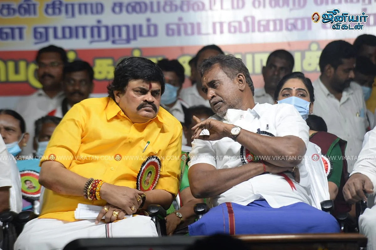 ராஜேந்திர பாலாஜி, வேலுமணி