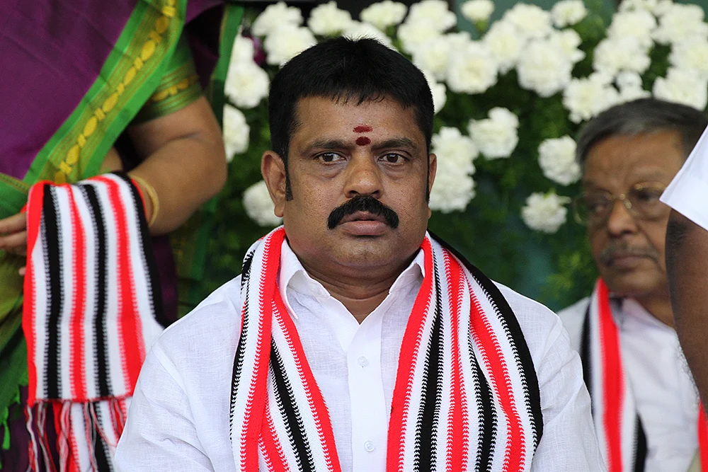 சத்யா