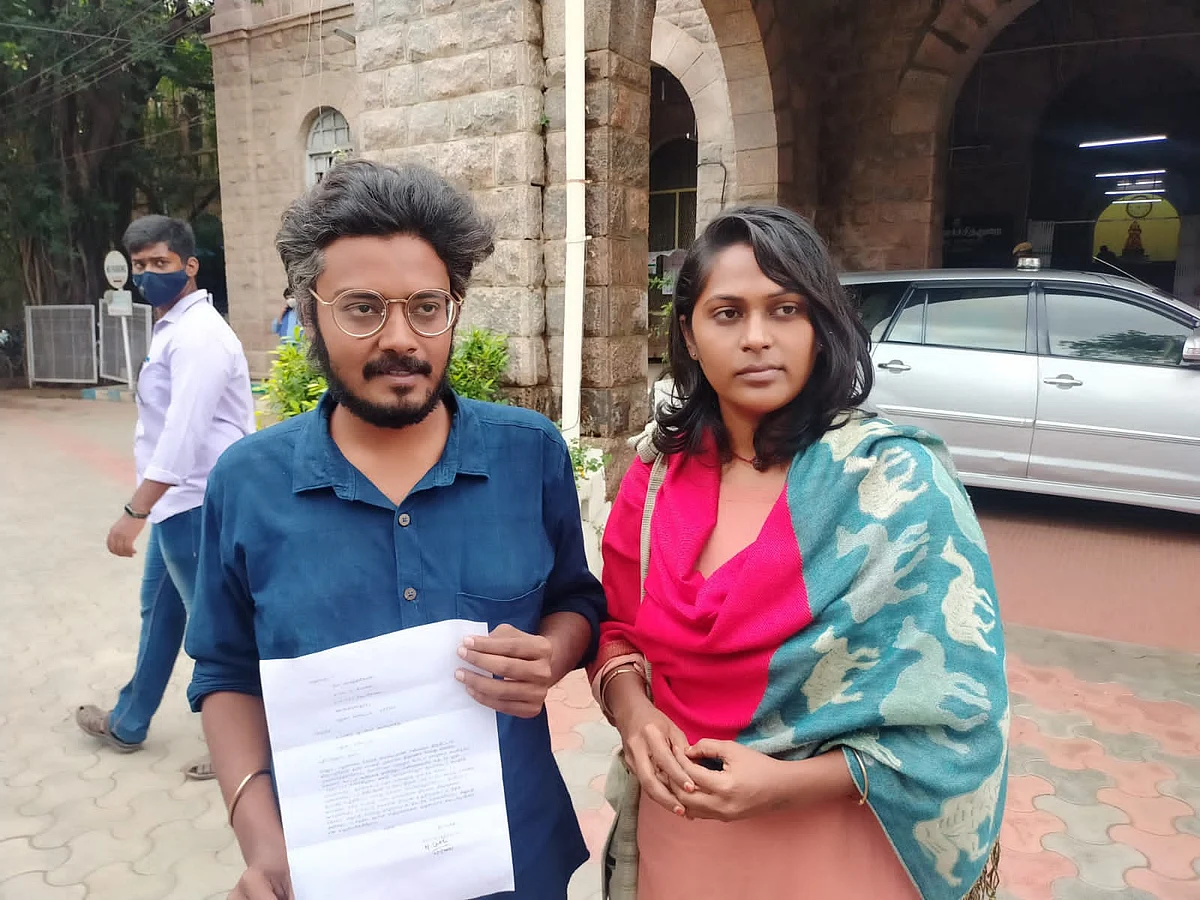 அலங்காநல்லூர் வாடிவாசலில் தமிழ் மரபுவழித் திருமணம்! - ஆட்சியரிடம் அனுமதி கோரிய ஜோடி