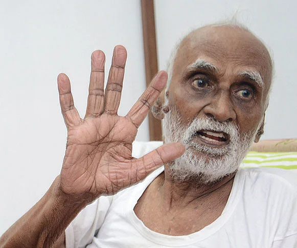 “ஆளுறவங்க தனக்குன்னு எதையும் எடுத்துக்கக் கூடாது!”