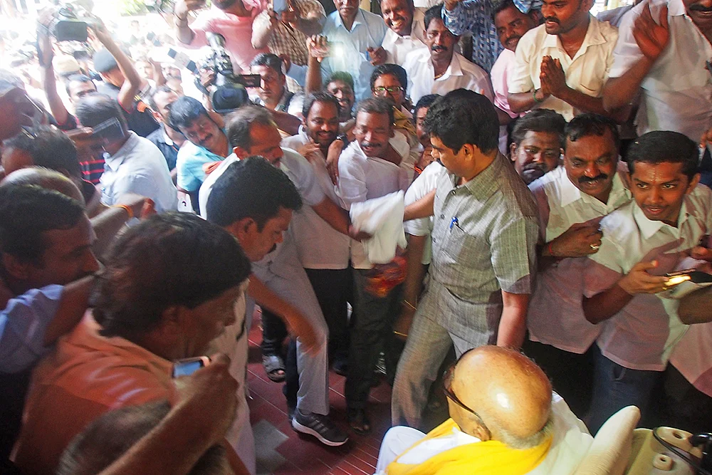கழுகார் பதில்கள்