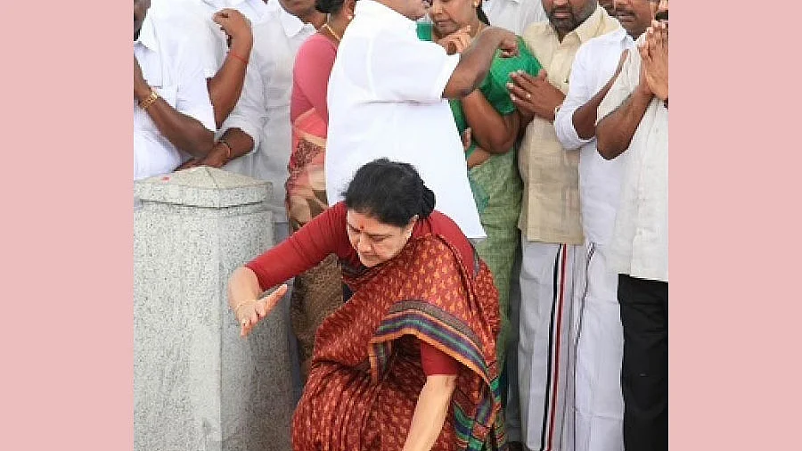 சசிகலா