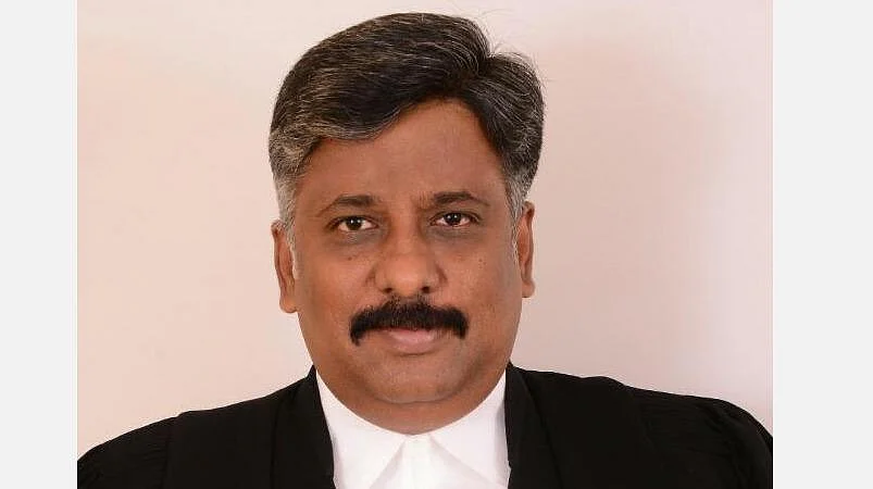 ராஜாசெந்தூர்பாண்டியன்