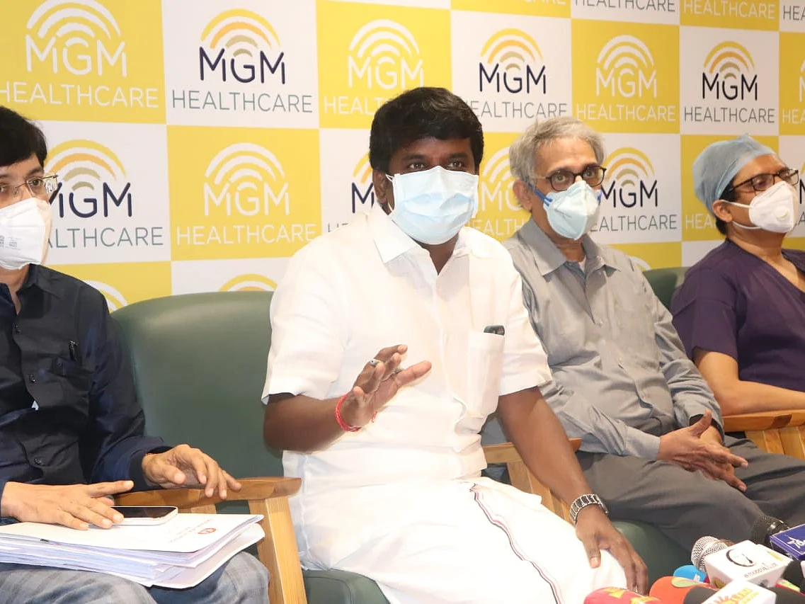 `95% நுரையீரல் பாதிப்பு; அமைச்சர் காமராஜுக்கு இது மறுபிறவி!’ - சுகாதாரத்துறை அமைச்சர் விஜயபாஸ்கர்