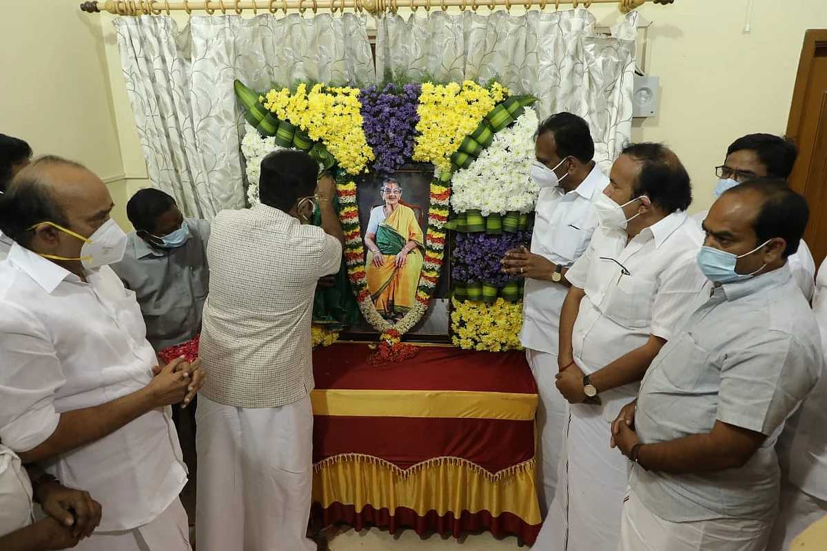 மனோகரனின் தாயார் ராமலெட்சுமி அம்மாள்