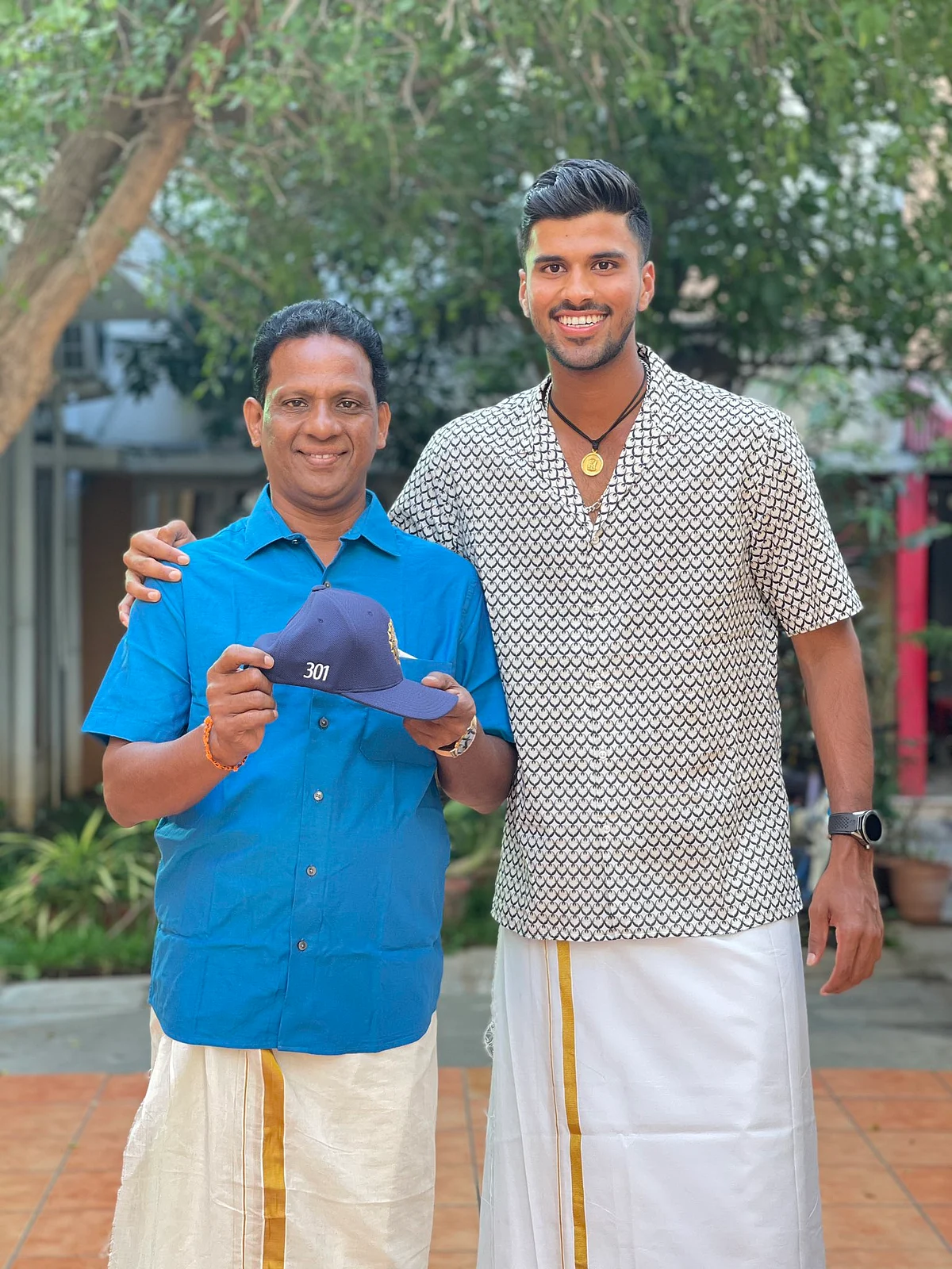 தந்தை சுந்தருடன் வாஷிங்டன்