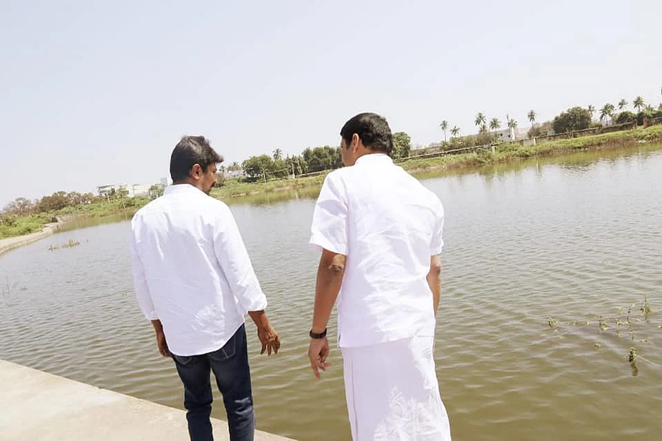 நங்காஞ்சி ஆற்றை பார்வையிட்ட உதயநிதி