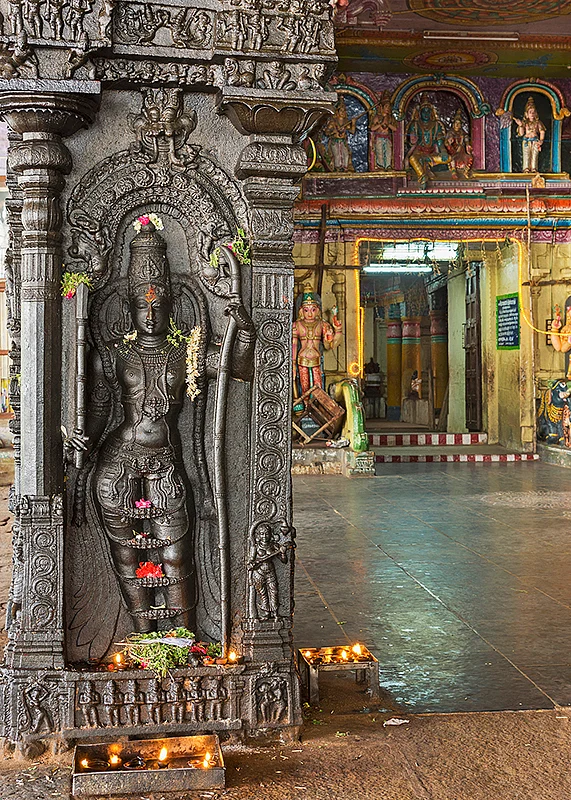 தெய்வச் சிலை