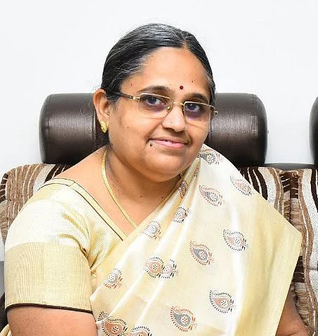 வழக்கறிஞர் ஆதிலட்சுமி லோகமூர்த்தி