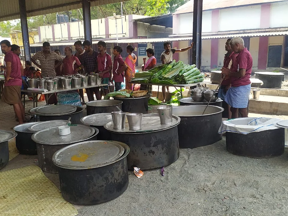 பா.ஜ.க-வுக்கு மானாமதுரை; அ.தி.மு.க எம்.எல்.ஏ கலக்கம் - திடீர் கிடாய் விருந்தின் பின்னணி!