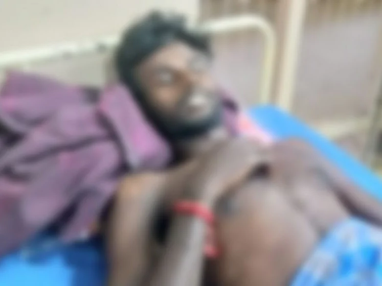 தஞ்சை கொலைவெறித் தாக்குதல்: `உடம்புல காயம் இல்லாத இடமே இல்லை!’ - கண்ணீருடன் விவரித்த இளைஞர்