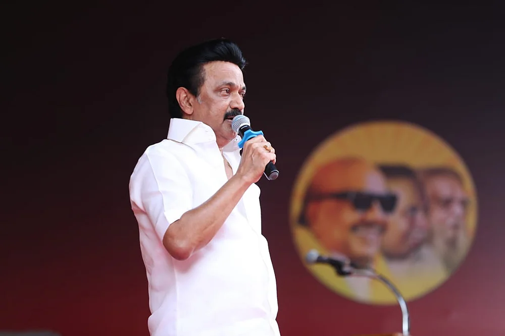 சர்வே... சஸ்பென்ஸ்... வெயிட்டிங்... மிரட்டும் மௌனம்!