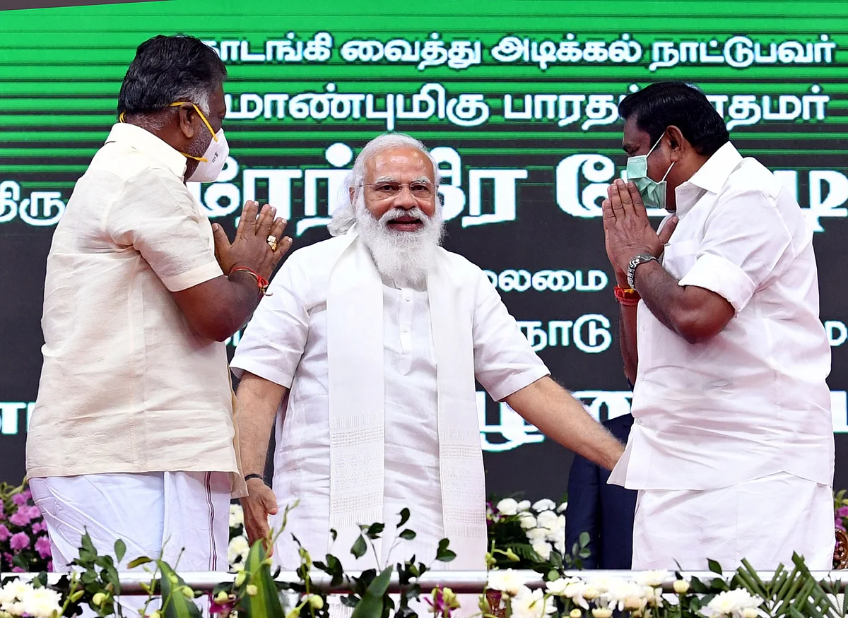 கைகோத்த மோடி! - கைவிடப்பட்டாரா சசி?