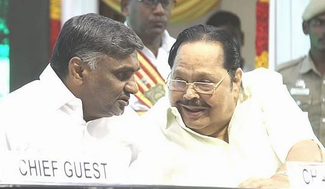 துரைமுருகனுடன் வீரமணி