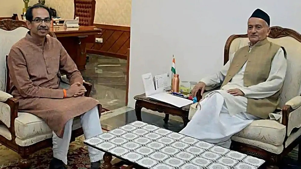 உத்தவ் தாக்கரே, பகத் சிங் கோஷியாரி