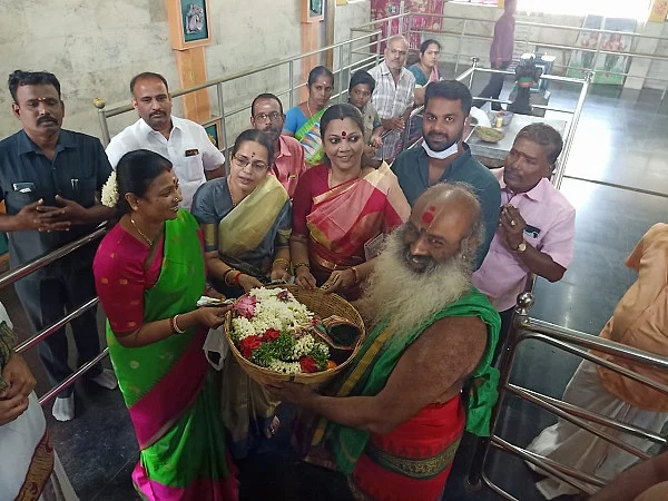 வழிபாட்டில் பங்கேற்பு