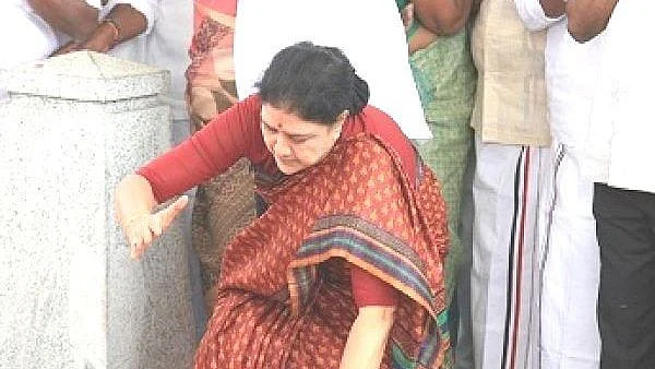 சசிகலா