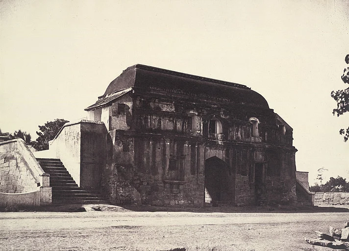 மதுரையின் மேற்கு நுழைவாயில்