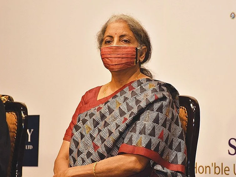 பெட்ரோல், டீசல் விலை... ‘‘எந்தப் பதிலைச் சொல்லியும் திருப்திபடுத்த முடியாது!”