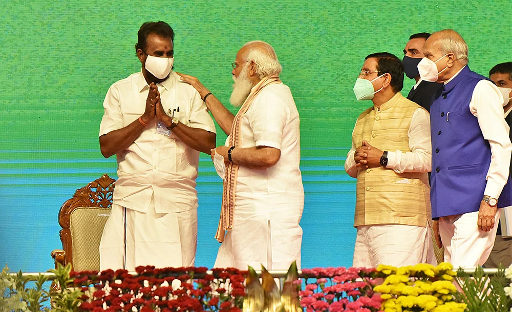 மிஸ்டர் கழுகு: “ஒரு தொகுதி குறைந்தாலும் கூட்டணி வேண்டாம்!” - கறார் காங்கிரஸ்