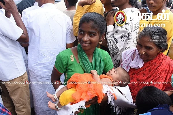 முதல்வர் பெயர் சூட்டிய குழந்தையின் உறவினர்கள்