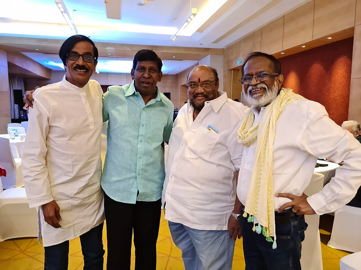 "தெம்பு இருந்தும் நடிக்க முடியாம கெடக்குறது எவ்ளோ ரணம் தெரியுமா?"- நண்பர்களிடம் கலங்கிய வடிவேலு!