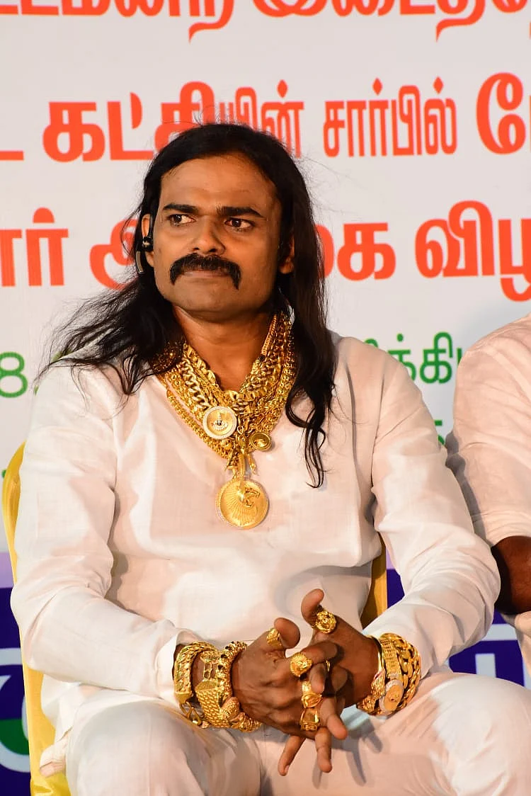 ஹரி நாடார்