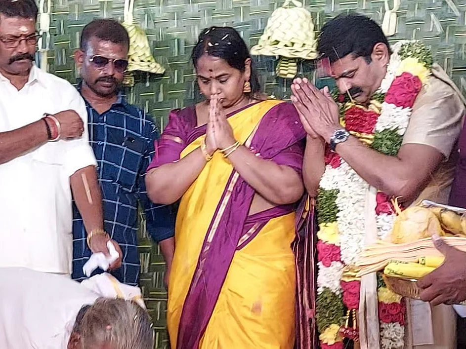 `கடன் தள்ளுபடி செய்தாலும் விவசாயி கடனாளியாக இருக்கிறான்!’ - சீமான்