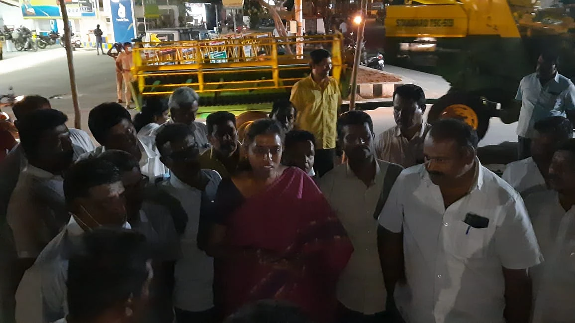 நகராட்சி அலுவலகத்தில் ஜோதிமணி