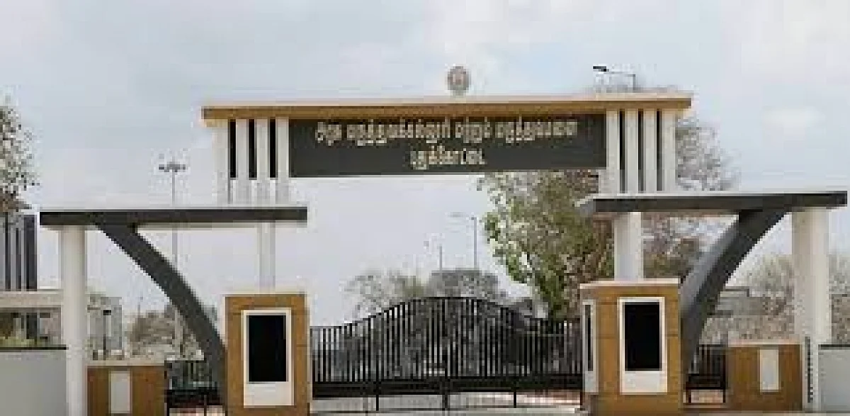875 கிராம் எடையில் பிறந்த குழந்தை... சிறப்பான சிகிச்சையால் மீட்ட புதுக்கோட்டை அரசு மருத்துவமனை!