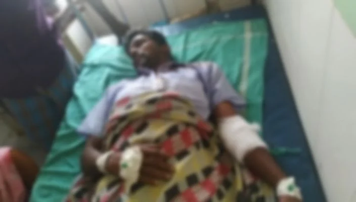 காயமடைந்த பழனிச்சாமி