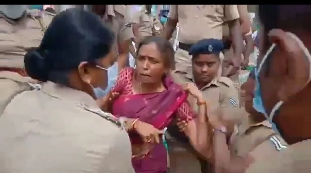 வலுக்கட்டாயமாக கைது செய்யப்பட்ட ஜோதிமணி