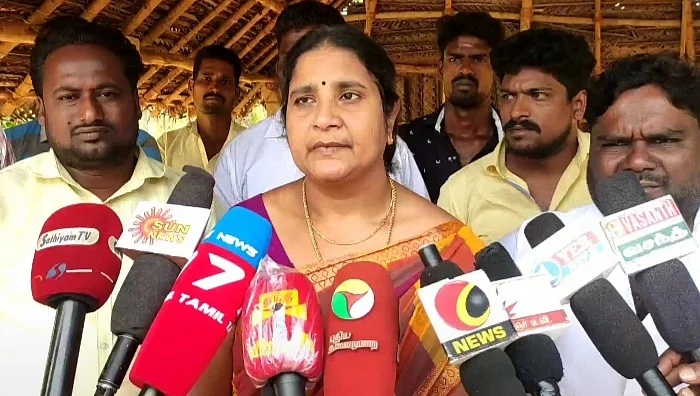 காடுவெட்டி குரு மனைவி சுவர்ணலதா