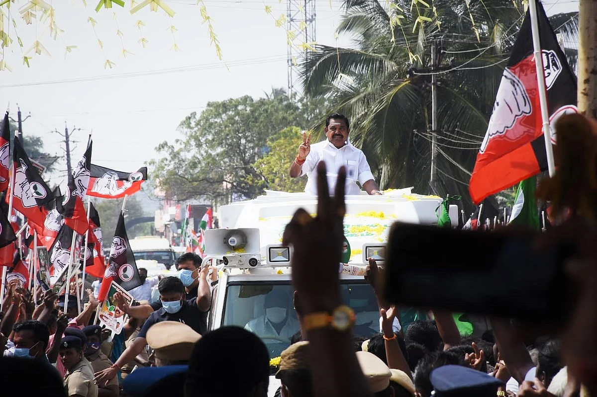 பிரசாரத்தில் முதல்வர் பழனிசாமி