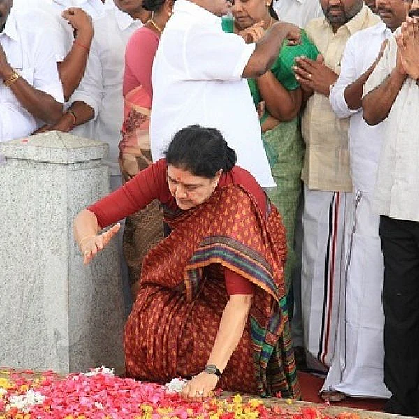 சசிகலா
