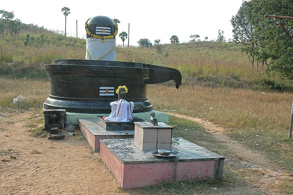 காஞ்சனகிரி ஈசன்