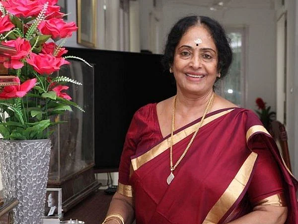`அதை இப்ப நினைச்சாலும் மலைப்பா இருக்கு!' - `கற்பகம்' டு `சக்ரா' - கே.ஆர்.விஜயாவின் நாஸ்டால்ஜியா