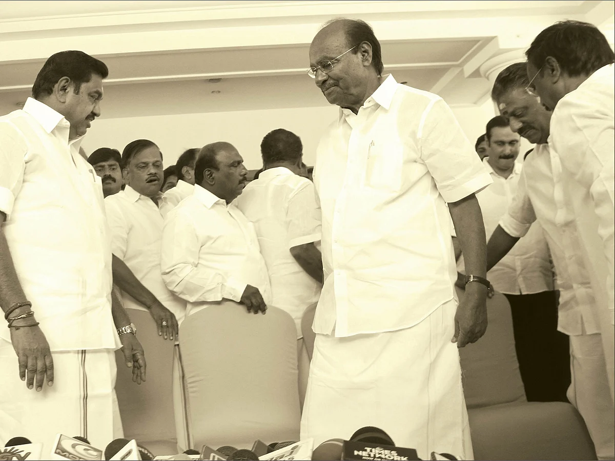 பத்தரை சதவிகித இட ஒதுக்கீடு... 30 தொகுதி?- உறுதியாகும் அ.தி.மு.க - பா.ம.க கூட்டணி!