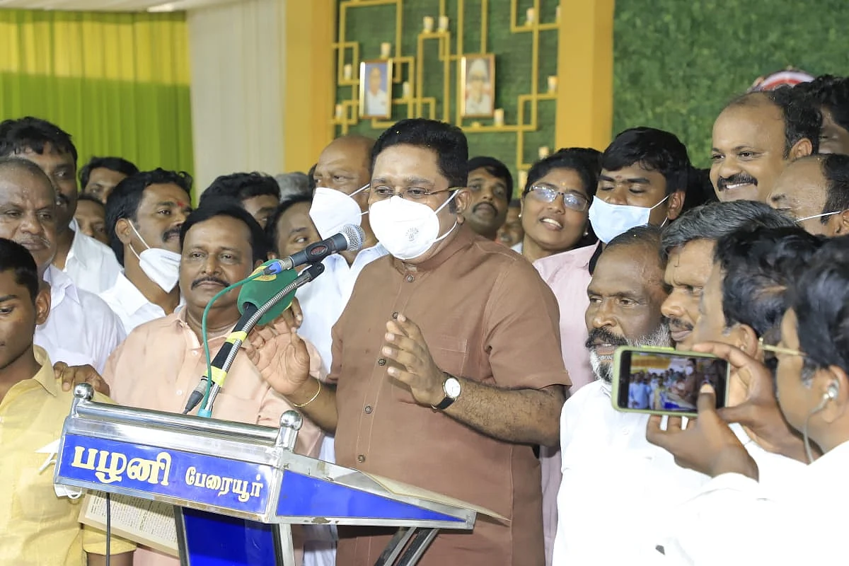 தினகரன்