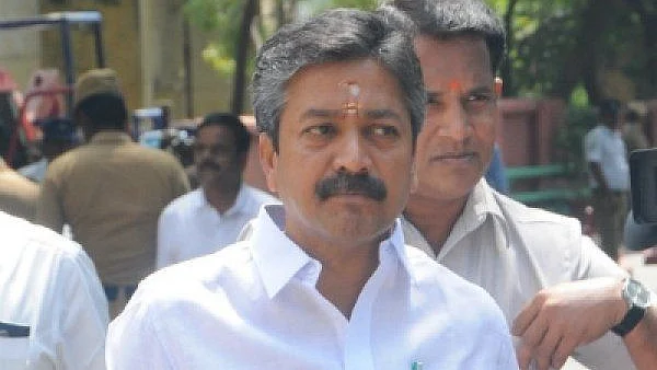 சி.வி.சண்முகம்