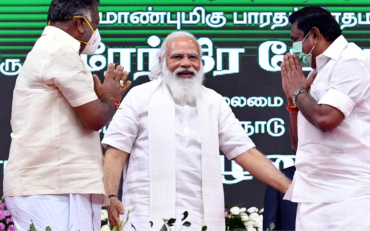 கைகோத்த மோடி! - கைவிடப்பட்டாரா சசி?