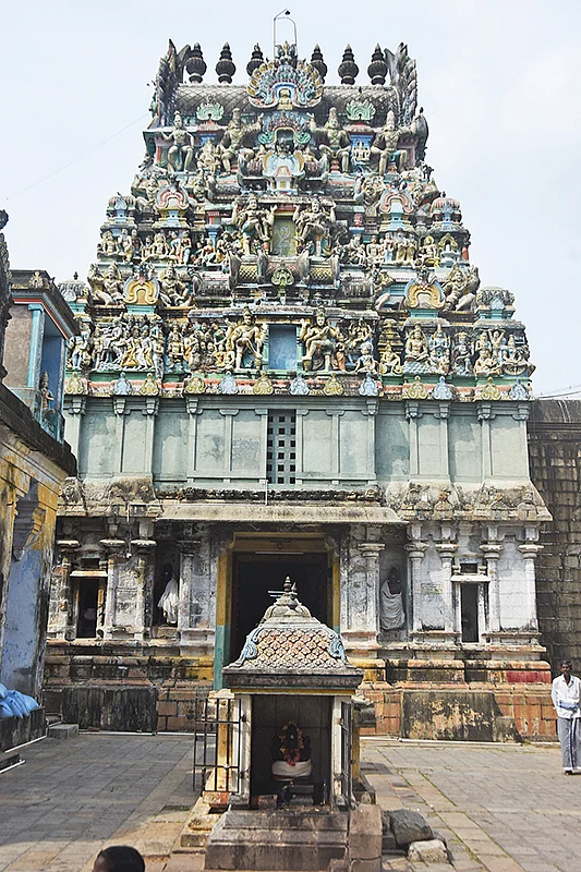 திருப்புகலூர் கோபுரம்