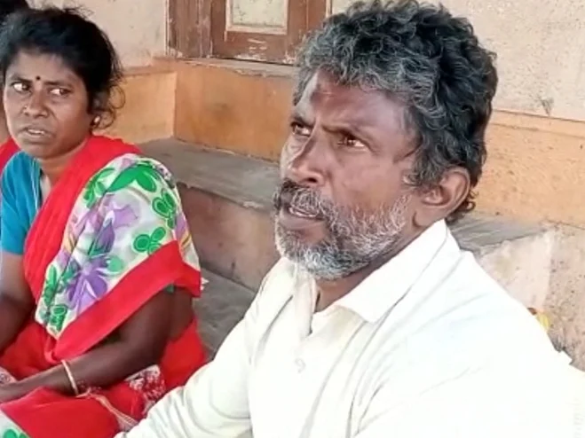 மதுரை: வீட்டை சீல் வைத்த வங்கி! - பெண் பிள்ளைகளுடன் வாசலில் தவிக்கும் குடும்பம்
