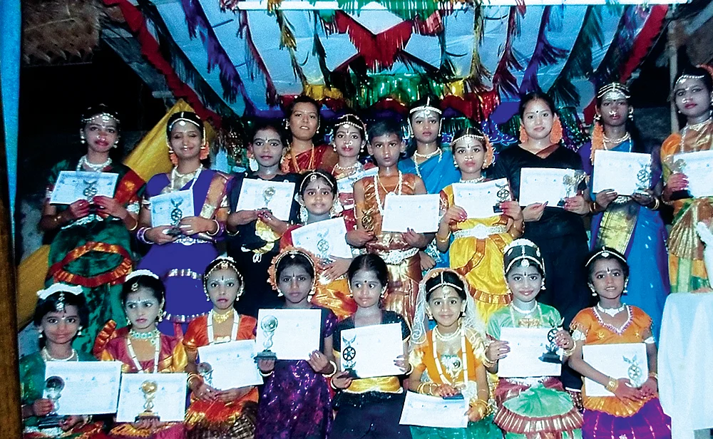 2K kids: எடை குறைப்பு முதல் சுகப்பிரசவம் வரை... பரதம் தரும் பலன்கள்!
